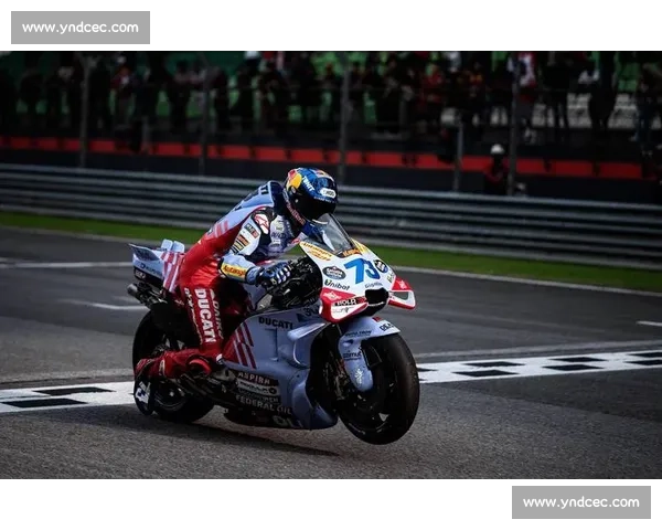 赛道上的艺术家！MotoGP历史冠军们的华丽过弯集锦！